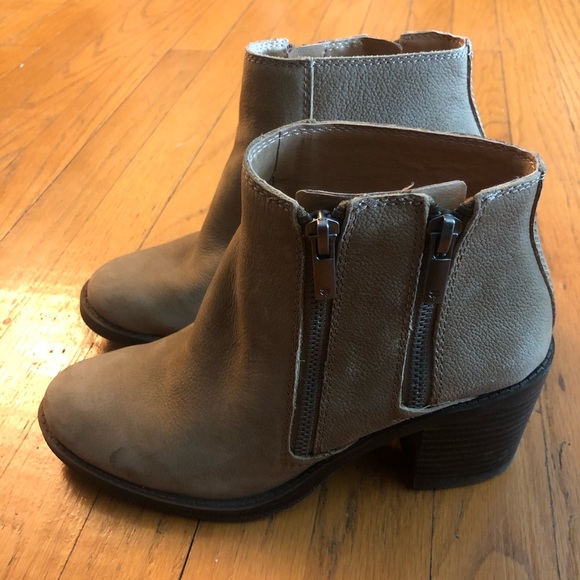 Lucky Brand Boots - Picture 2 of 5